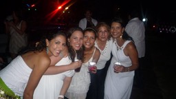 LAS PRIMAS CON MI MAMA